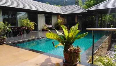 5-Bedrooms Luxury Villa in Maenam Koh Samui "SALE"