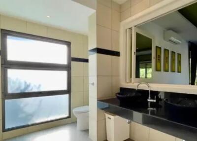 5-Bedrooms Luxury Villa in Maenam Koh Samui "SALE"