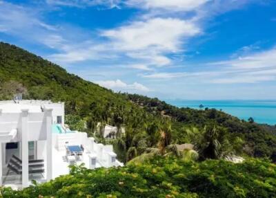 Indulge in Unparalleled Luxury: Imperial 3-Bedroom Seaview Villa for Rent in Bang Por "RENT"