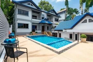 "Premier 10-Bedroom Boutique Hotel in Chaweng, Koh Samui "Title Chanote"