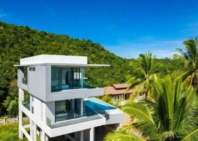 "4 Bedrooms Sea View Villa in Bangpor: Coastal Living"