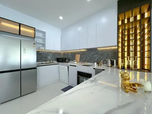 2 BR-Luxurious New Modern Townhouse in Plai Laem, Koh Samui