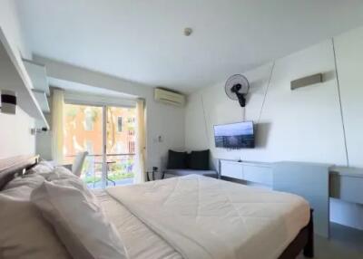 "Condo: Luxe 26sqm Poolside Bangrak in Koh Samui