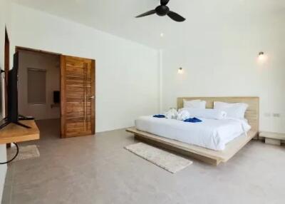 Wonderful 3-Bedroom Pool Villa for Sale in Lamai Koh Samui