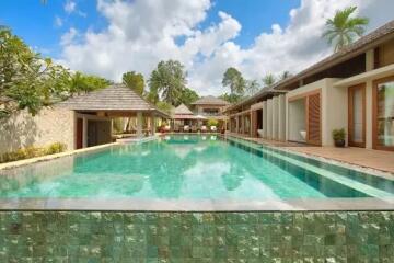 Luxury Beachfront Villa for Sale (Lipa Noi)