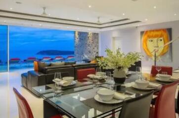 "Seaside Splendor: Luxurious 4-Bedroom Villa with Panoramic Views and Infinity Pool in Chaweng Beach"