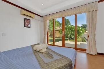 5 Bedroom Thai Style Sea View Villa at Plaileam Samui