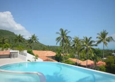 6 Bedrooms Sea View Pool Villa at Bangrak Samui