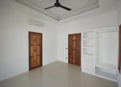 6 Bedrooms Sea View Pool Villa at Bangrak Samui