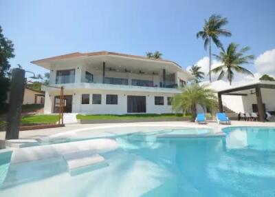 6 Bedrooms Sea View Pool Villa at Bangrak Samui