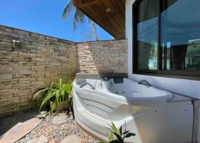 5-Bedroom Seaview Poll Villa at Bangrak Samui