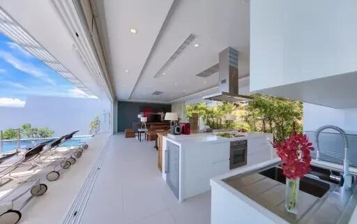 4-Bedroom Seaview Villa L at Bangrak Koh Samui