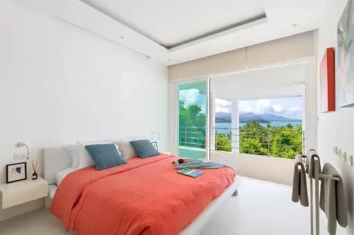 3-Bedroom Sea View Villa at Bangrak Koh Samui