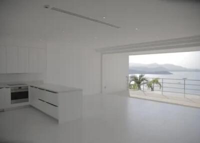 3 Bedroom Sea View Apartment at Bangrak Samui