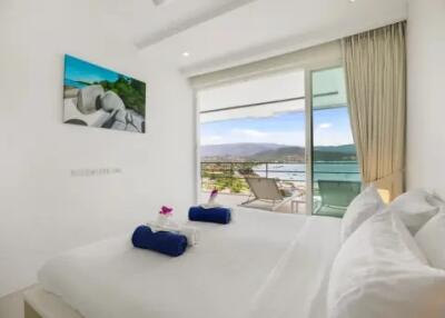 Charming 2 Bed Stunning Sea View Apartment