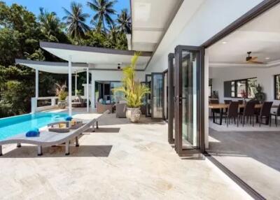 Gorgeous 4 Bedroom pool villa with stunning sea view