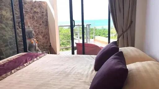 "Balinese Bliss: 2-Bedroom Villa with Breathtaking Views in Lamai"