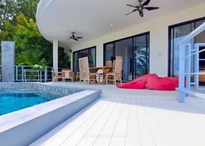 "Balinese Bliss: 2-Bedroom Villa with Breathtaking Views in Lamai"