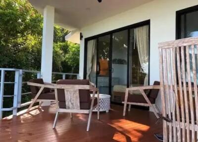 "Balinese Bliss: 2-Bedroom Villa with Breathtaking Views in Lamai"