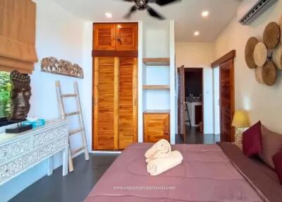 "Balinese Bliss: 2-Bedroom Villa with Breathtaking Views in Lamai"