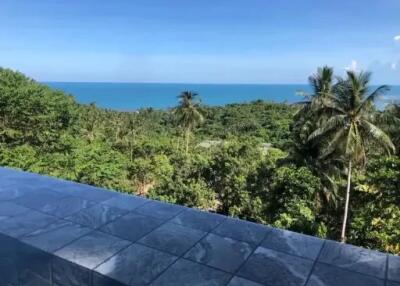 "Balinese Bliss: 2-Bedroom Villa with Breathtaking Views in Lamai"