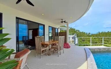 "Balinese Bliss: 2-Bedroom Villa with Breathtaking Views in Lamai"