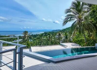 "Balinese Bliss: 2-Bedroom Villa with Breathtaking Views in Lamai"