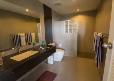 For Sale: 1-BR Seaside Condo in Plaileam Koh Samui