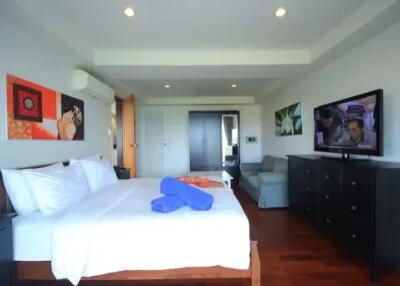 For Sale: 1-BR Seaside Condo in Plaileam Koh Samui