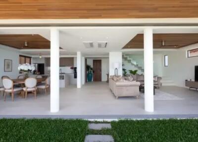 4 Bedrooms Urgent Sale: Exquisite Freehold Luxury Villa in Choeng Mon, Koh Samui " Free hold"