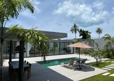 "Elegant 18-Bedroom Villa Retreat with Stunning Sea Views in Koh Samui" 