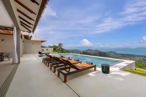 4 Bedrooms Hillside Villa in Bophut Koh Samui " Free hold"