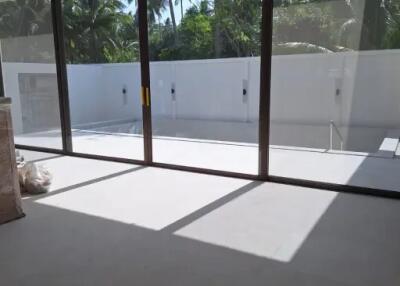 "Luxurious 3-Bedroom Villa with Private Infinity Pool in Maenam, Koh Samui" " Free hold"