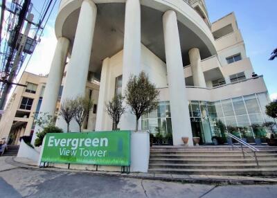 Facade of Evergreen View Tower