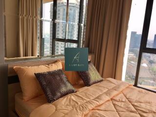 Bedroom with city view