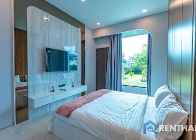 Luxurious 6-Bed Villa in Pattaya, Private Pool,