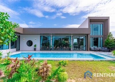 Luxurious 6-Bed Villa in Pattaya, Private Pool,