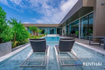 Luxurious 6-Bed Villa in Pattaya, Private Pool,