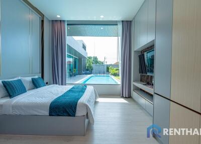 Luxurious 6-Bed Villa in Pattaya, Private Pool,