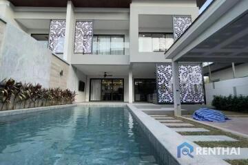 Luxury stylish pool villa in the heart of Jomtien