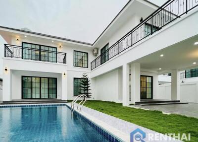 Modern 2-Story Villa with Private Pool