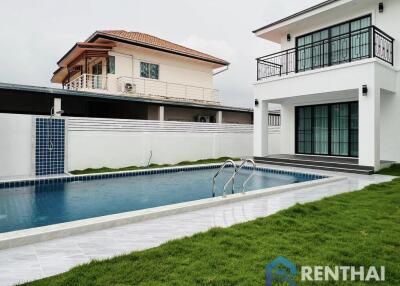 Modern 2-Story Villa with Private Pool