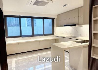 4 Bedroom 3 Bathroom 374 SQ.M Ploenchit Terrace