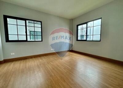 "Modern Elegance: Spacious Home in Bang Na for Sale"