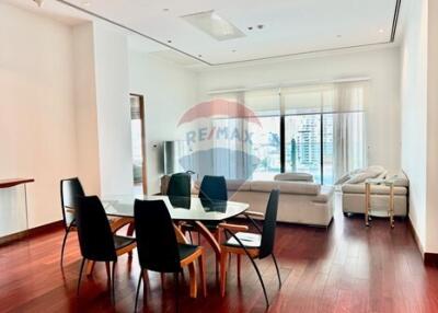 "Luxurious 2-Bed with PRIVATE SWIMIMG POOL in Sukhumvit 39