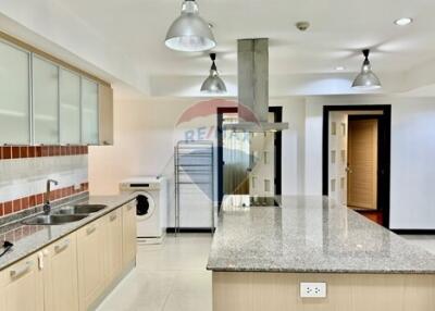 "Spacious 3BR Condo in Central Bangkok for Rent"