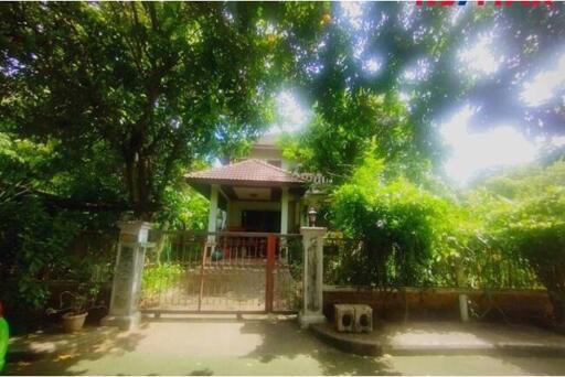 696 Sqm., 4 Beds Townhouse listed for ฿ 7,500,000.