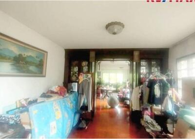 696 Sqm., 4 Beds Townhouse listed for ฿ 7,500,000.