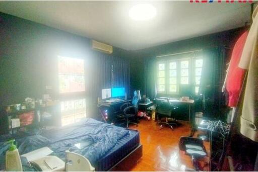 696 Sqm., 4 Beds Townhouse listed for ฿ 7,500,000.