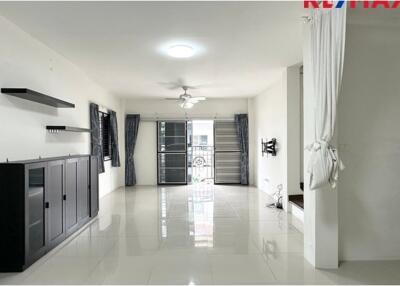 140 Sqm., 3 Beds Townhouse listed for ฿ 3,500,000.